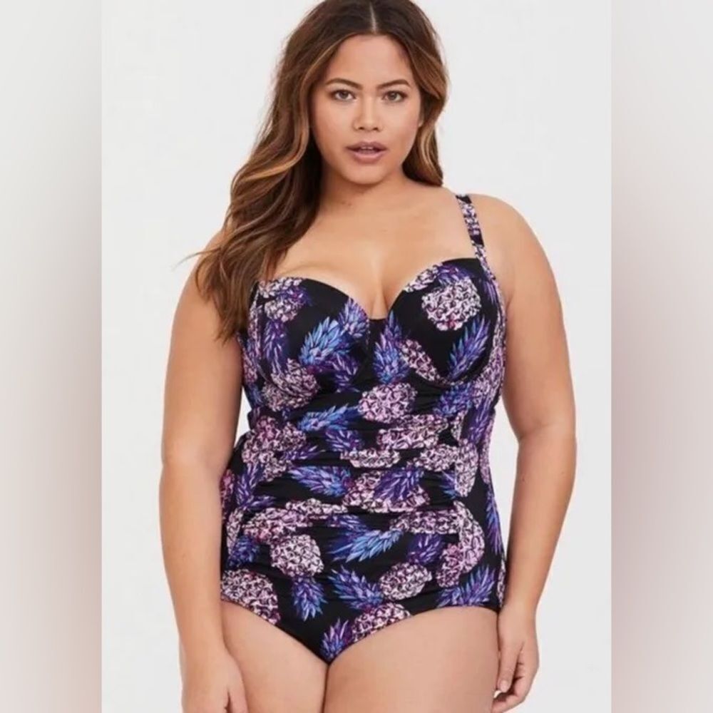Torrid Slimming Pineapple Print One-Piece
Swimsuit - Size 2X